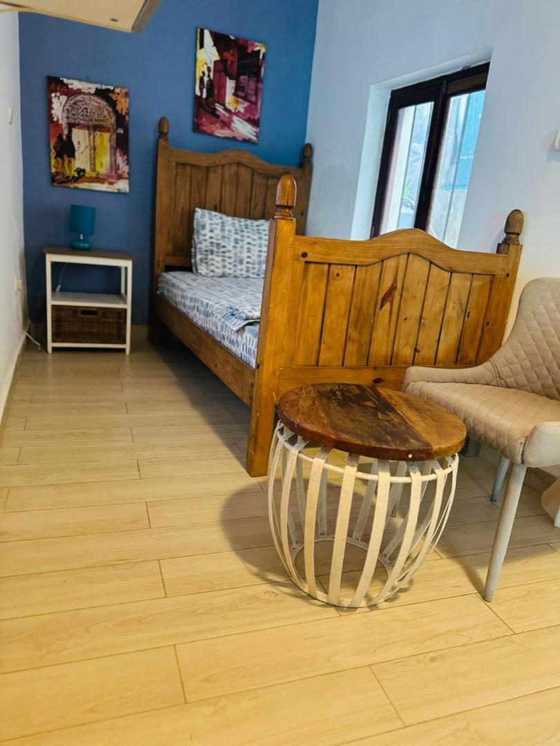 Coastal Charms Apartment *
