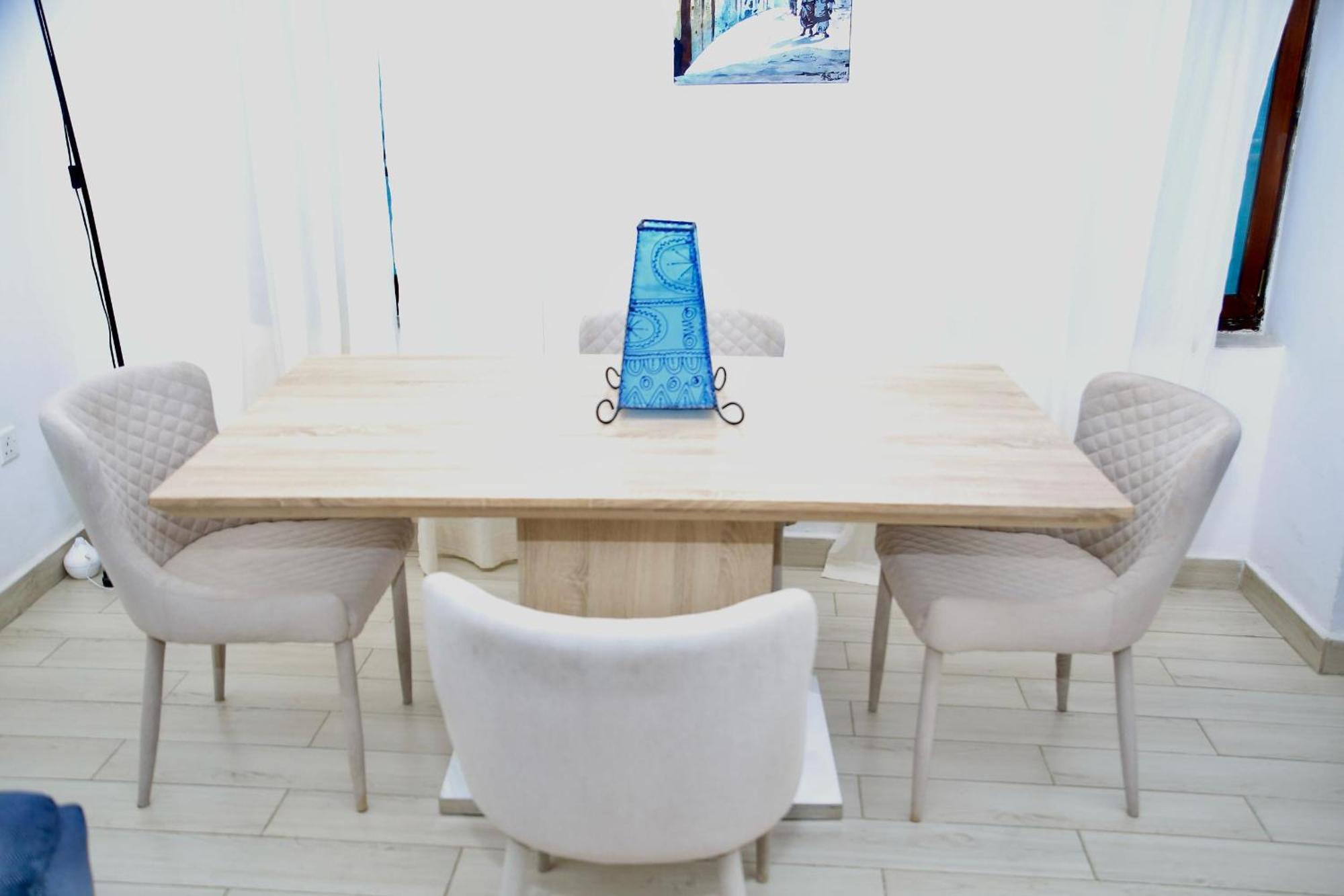 Coastal Charms Apartment *
